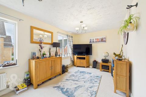 4 bedroom townhouse for sale, Bishy Barnabee Way, Three Score, Norwich