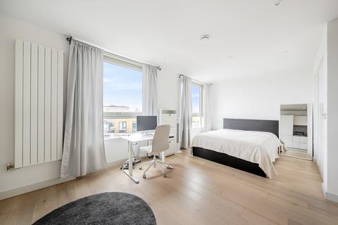 undefined, Starboard Way London E16