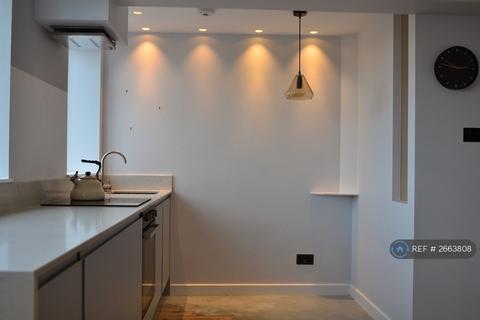 Acre Lane, London, SW2