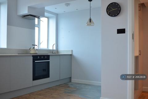 2 bedroom flat to rent, Acre Lane, London, SW2