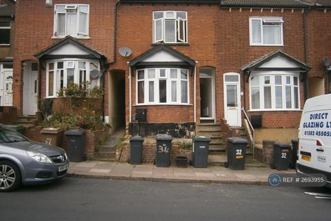 undefined, Richmond Hill, Luton, LU2