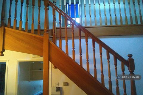 4 bedroom detached house to rent, Doncaster Road, Hatfield, DN7