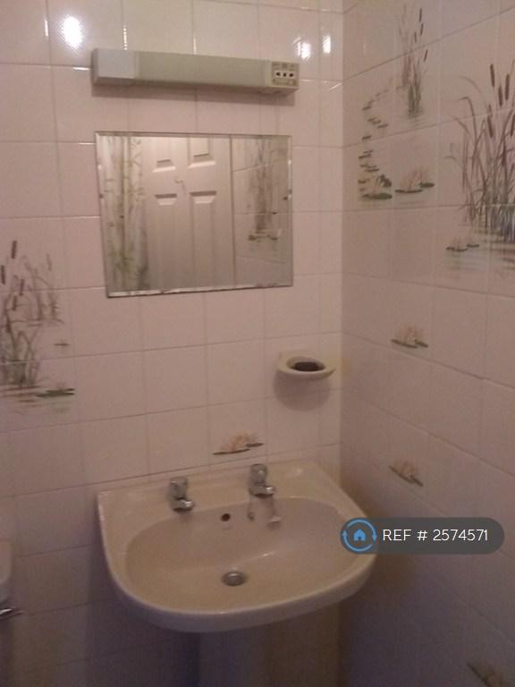Upstairs Bathroom
