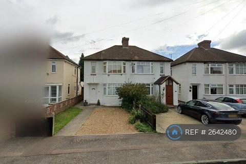 3 bedroom semi-detached house to rent, The Westering, Cambridge, CB5