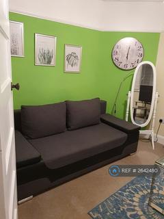 3 bedroom semi-detached house to rent, The Westering, Cambridge, CB5