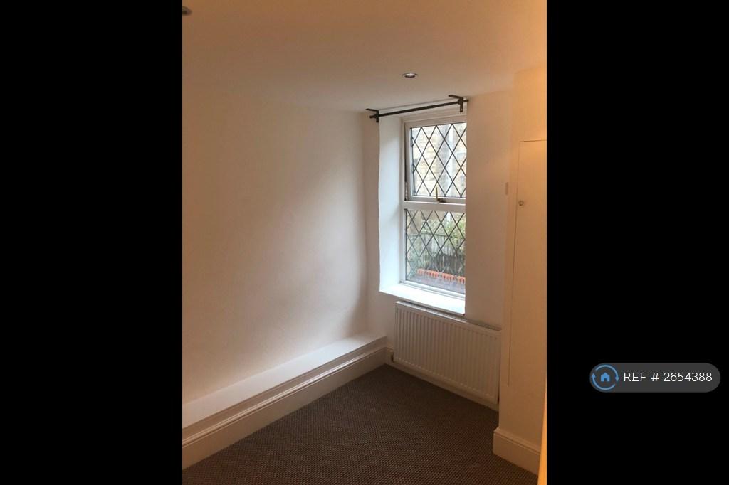 Small Bedroom