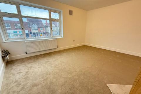 2 bedroom flat to rent, Uppingham Road, Leicester, LE5
