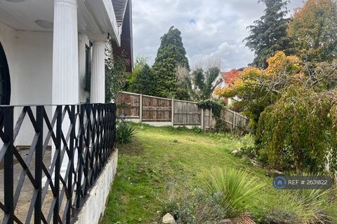 undefined, The Mayfields, Redditch, B98