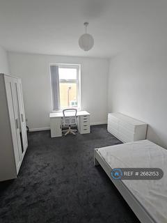 6 bedroom semi-detached house to rent, Middlesbrough, Middlesbrough, TS1