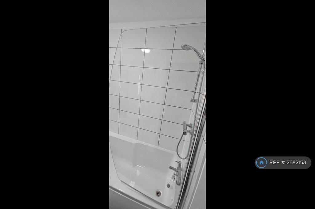Shower Bath In Bathroom 2