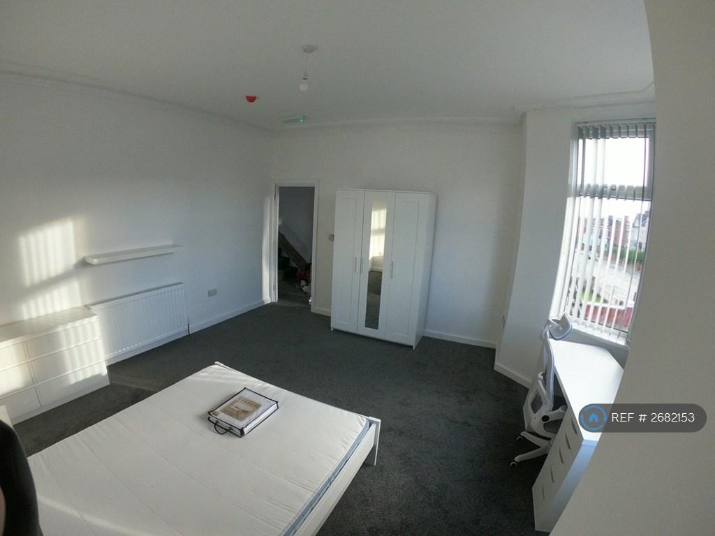 Large Double Bedroom
