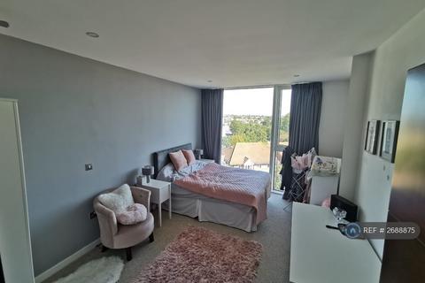 undefined, Newgate, Croydon, CR0