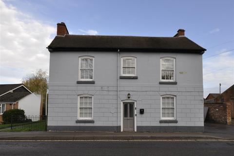 undefined, Birmingham Road, Warwick
