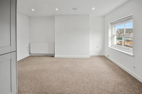 2 bedroom apartment to rent, Birmingham Road, Warwick
