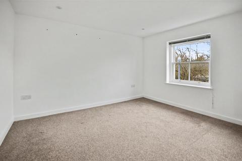 2 bedroom apartment to rent, Birmingham Road, Warwick