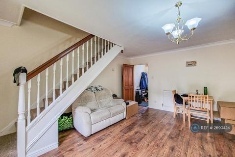 2 bedroom terraced house to rent, Coach House Mews, King's Lynn, PE30
