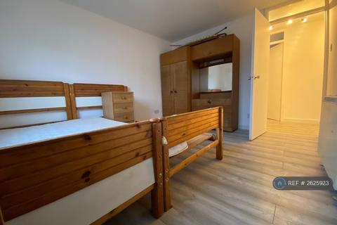 2 bedroom flat to rent, Rosemount Street, Glasgow, G21