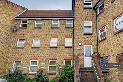 undefined, Elmgreen Close, Stratford, E15