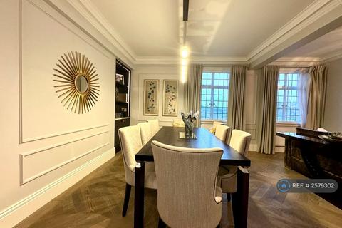 4 bedroom flat to rent, Chiltern Court, London, NW1