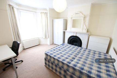 undefined, Grange Avenue, Reading, RG6