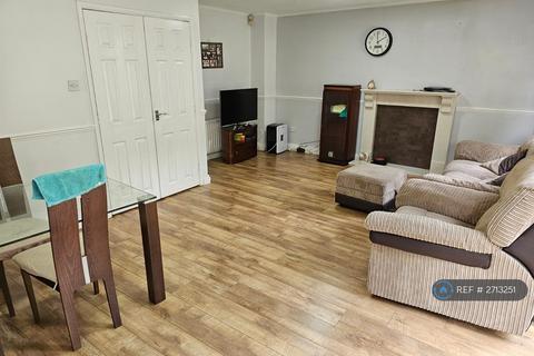 undefined, Sands Farm Drive, Burnham, Slough, SL1