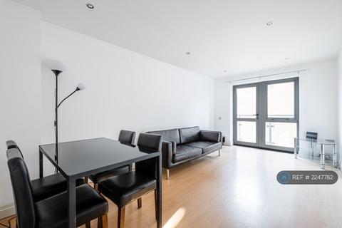 2 bedroom flat to rent, Hoxton Square, London, N1
