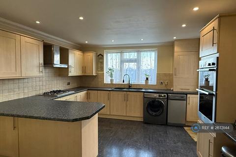 undefined, Dickens Avenue, Tilbury, RM18