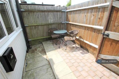 1 bedroom semi-detached house to rent, Hatfield Road, St. Albans, AL1