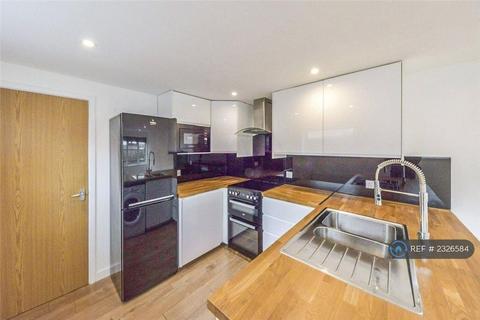 1 bedroom semi-detached house to rent, Hatfield Road, St. Albans, AL1