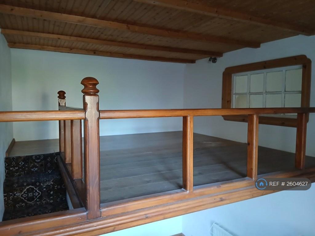 Double Bedroom - Mezzanine Level