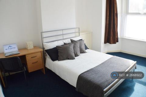 4 bedroom semi-detached house to rent, Montpelier Road, Nottingham, NG7