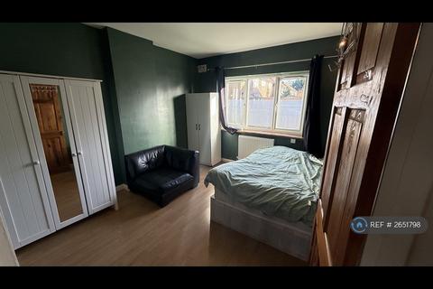 undefined, Friern Park, London, N12