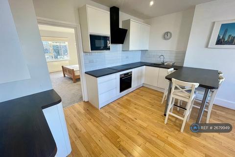 2 bedroom flat to rent, Lambert Road, London, SW2