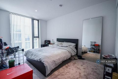 1 bedroom flat to rent, Royal Wharf, London, E16