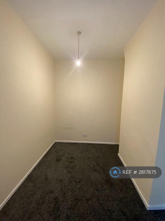 Large Double Bedroom