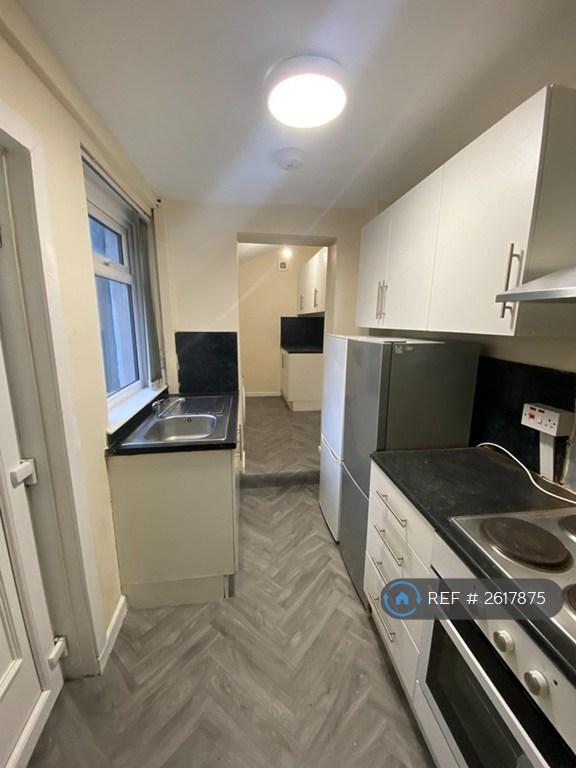 Large Kitchen