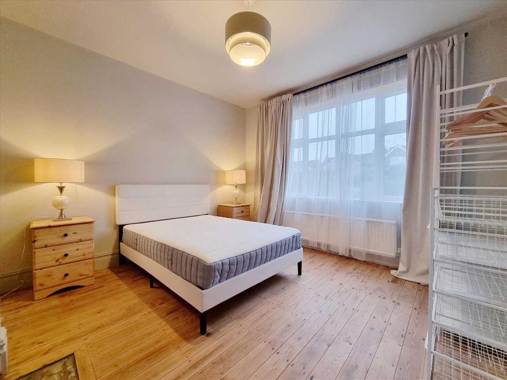 Bedroom 1: