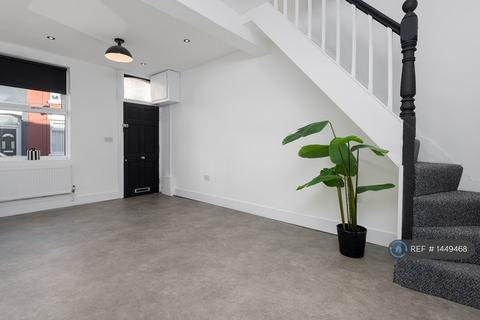 3 bedroom terraced house to rent, Dingle Grove, Liverpool, L8