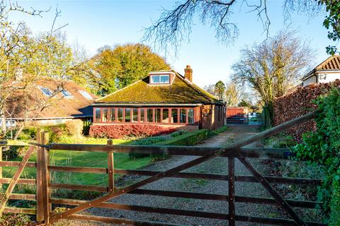 undefined, Chiltern Way, Aston Clinton, Aylesbury, Buckinghamshire, HP22