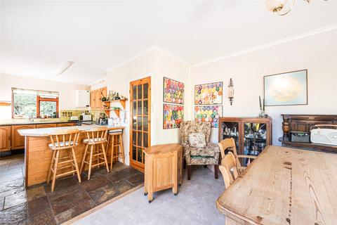 undefined, Chiltern Way, Aston Clinton, Aylesbury, Buckinghamshire, HP22