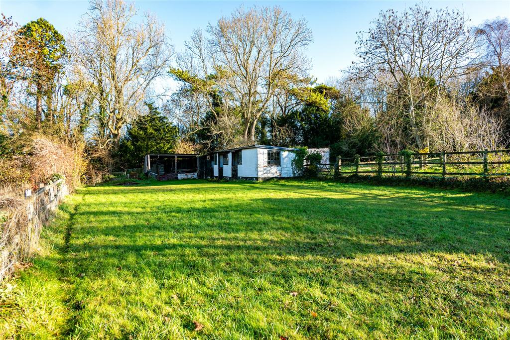 Paddock/Stables