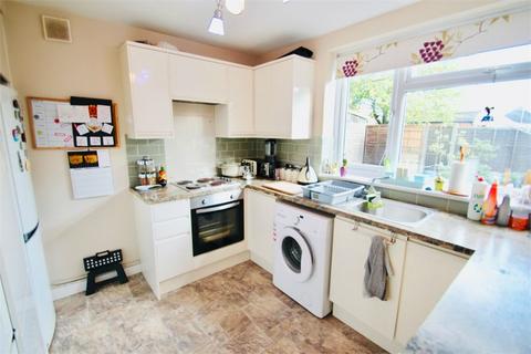 undefined, Masons Road, Cippenham SL1