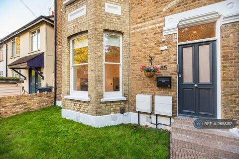 undefined, Connaught Road, Teddington, TW11