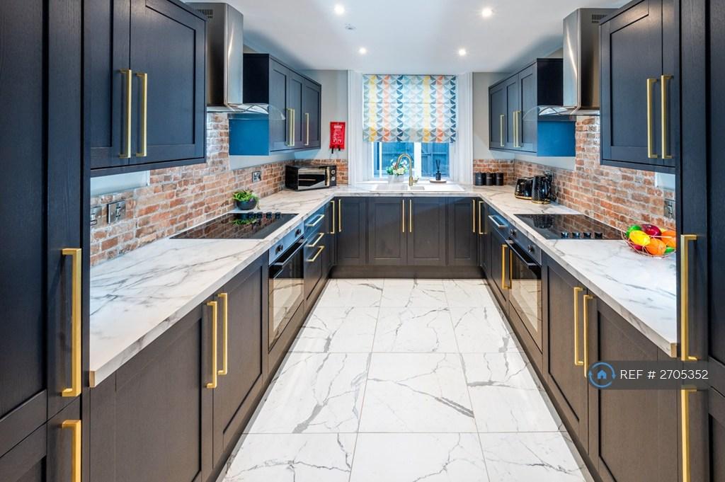 Communal Kitchen