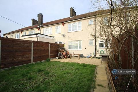2 bedroom maisonette to rent, Martin Crescent, Croydon, CR0
