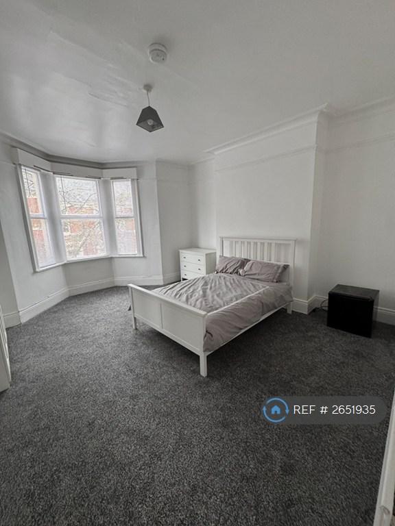 Room 2 (Available)
