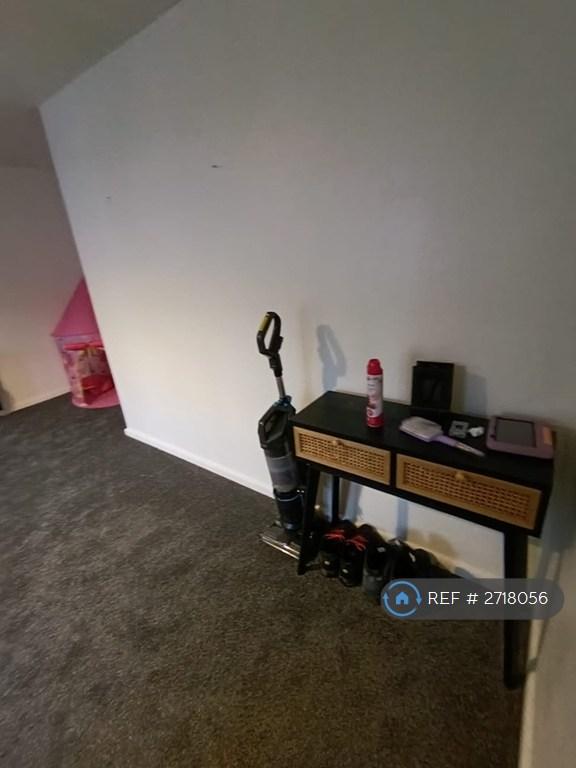 Lounge d On 24-11-2025