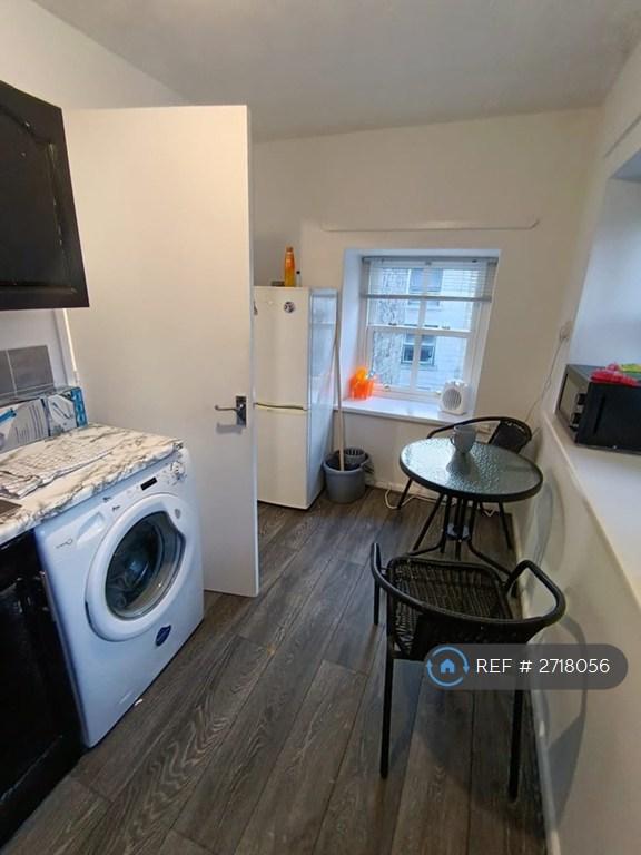 Kitchen d On 24-11-2025