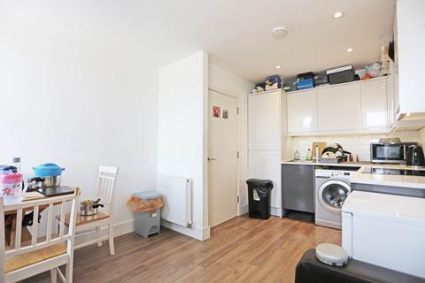 undefined, Mercury Gardens, Romford, RM1