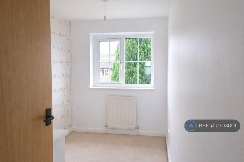 Box Room, Onto Front Window